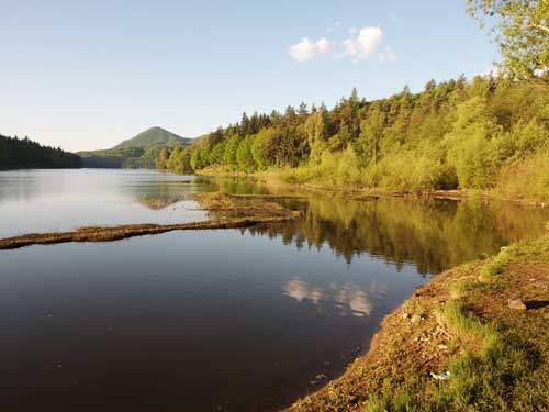 Foto Lacul Firiza in fata varfului Hija (c) Petru Goja